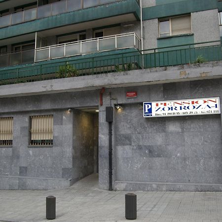 Pension Zorroza 1 บิลเบา ภายนอก รูปภาพ
