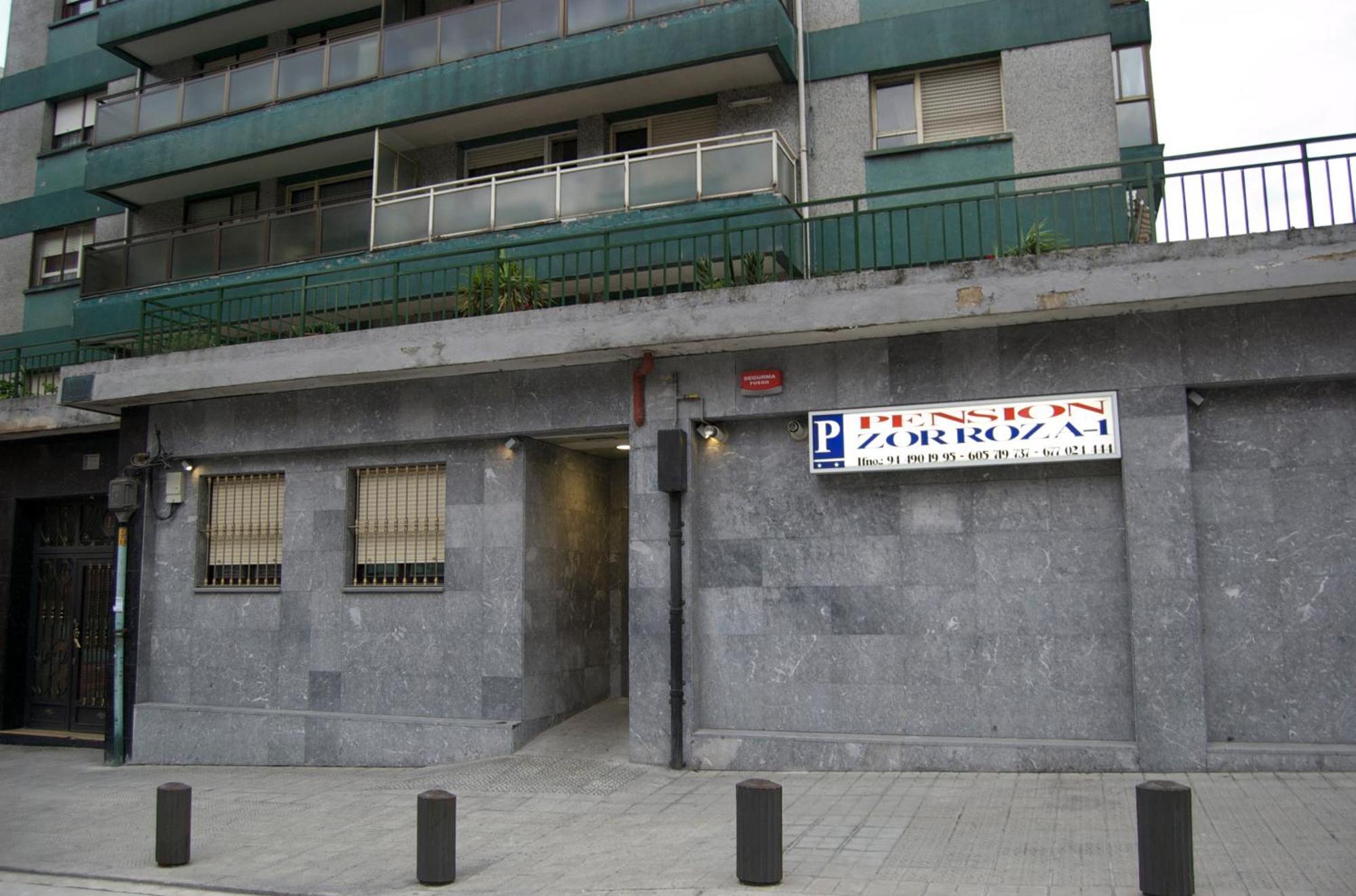 Pension Zorroza 1 บิลเบา ภายนอก รูปภาพ